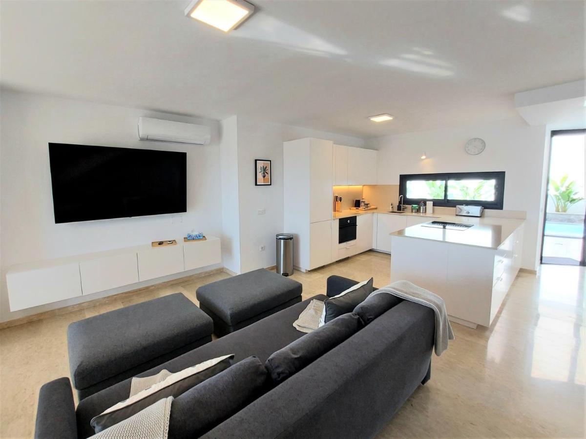 Villa Playa Amadores - Luxury Villa With Heated Pool Puerto Rico  Dış mekan fotoğraf